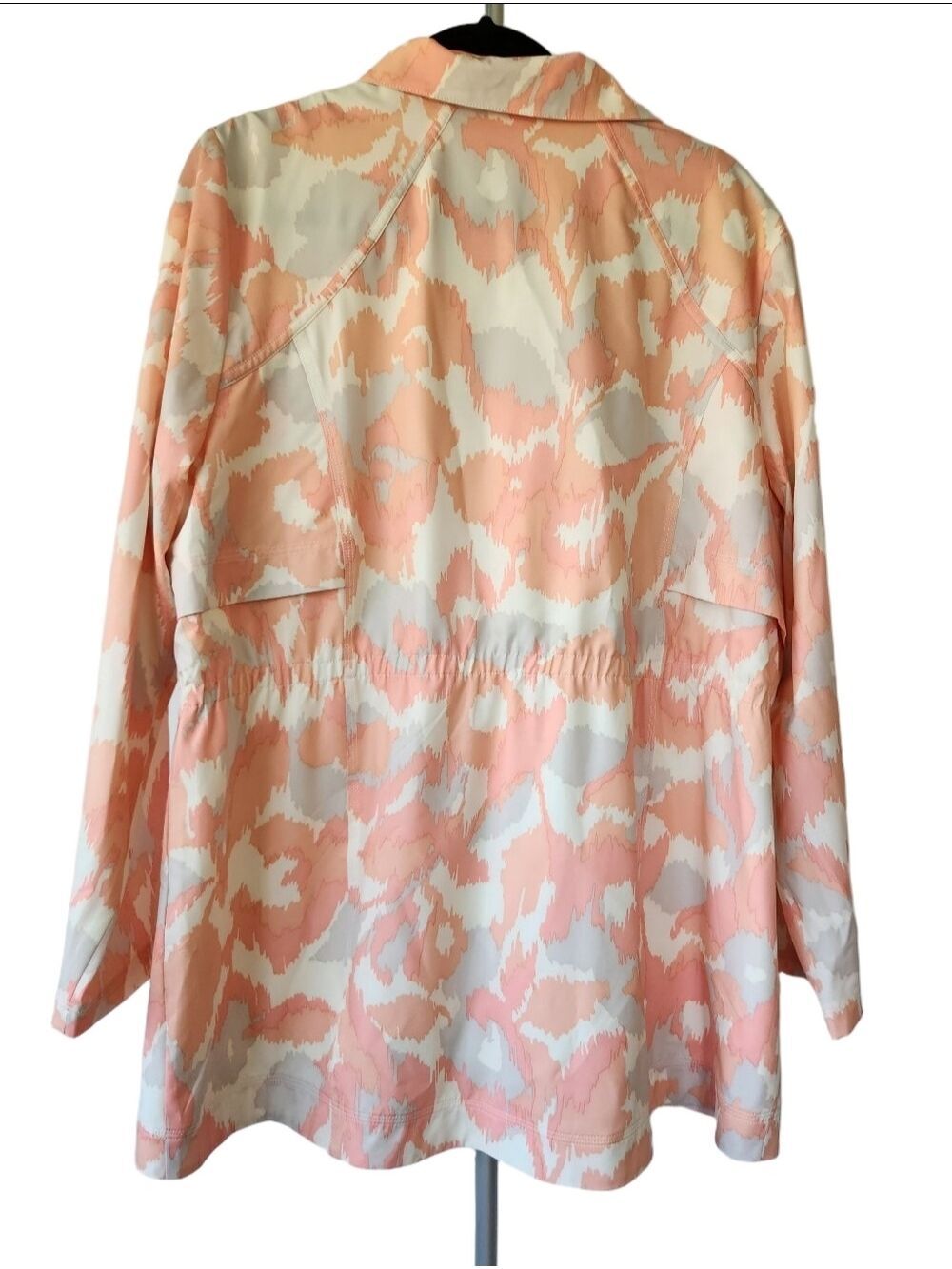 Chico's Zenergy printed anorak jacket Sz: 3 US: 16/18 Coral UV Protection Golf - Picture 6 of 13